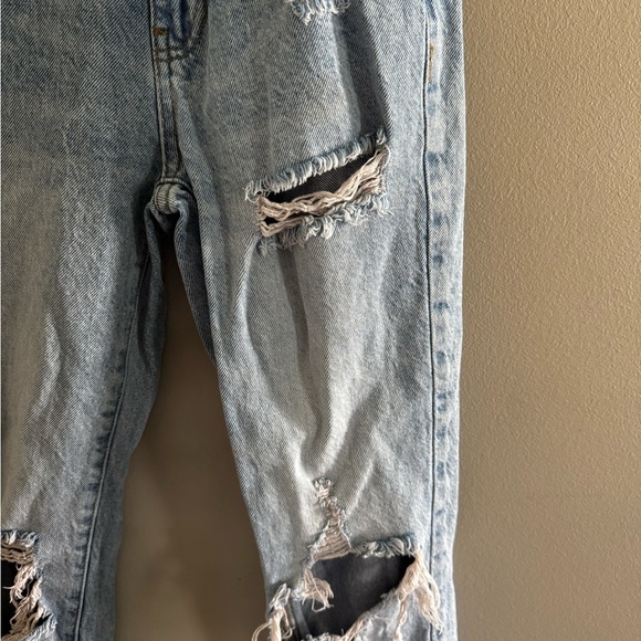 PacSun Light Blue Distressed Mom Jean - Picture 2 of 5